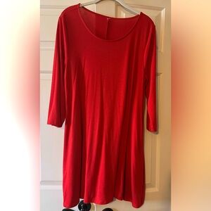 Extra long Red top to wear with leggings 
Size:L